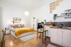 Cosmopolitan Studio - chic getaway in a fancy neighbourhood Budapest